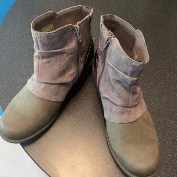 Women's Ankle Boots/Gray/Black/Buckle! - Picture 3 of 7